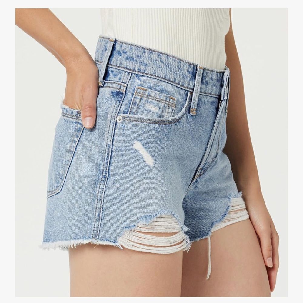 The Drop Women's Arin Distressed Denim Short New
